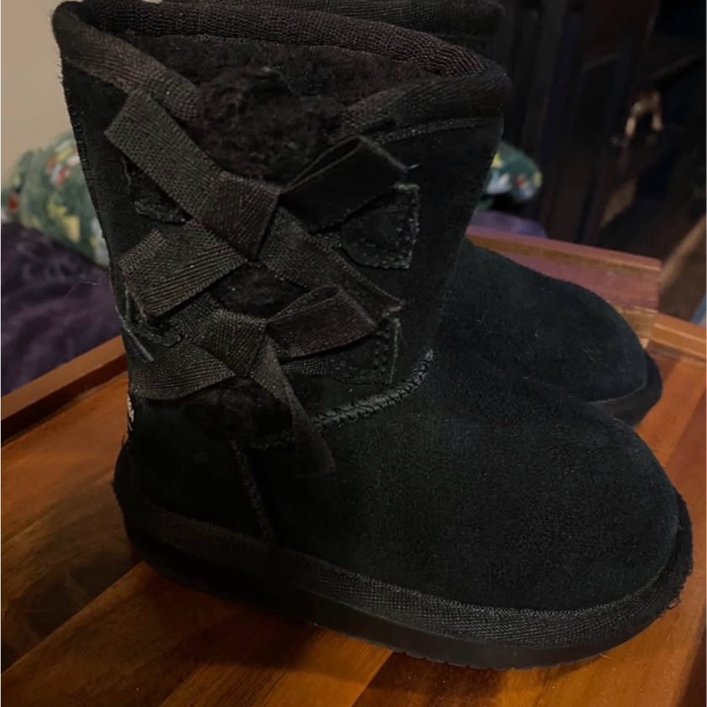 Toddler Koolaburra by Ugg boots